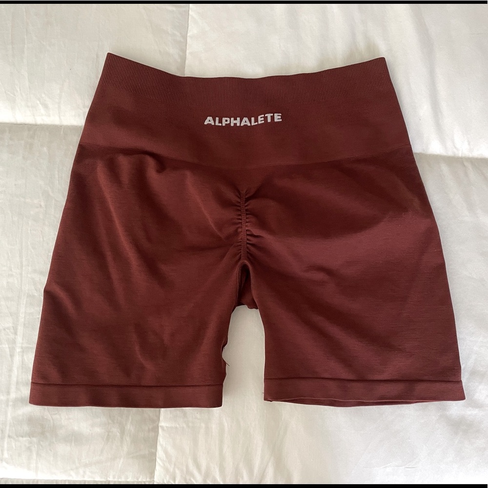 Alphalete amplify shorts